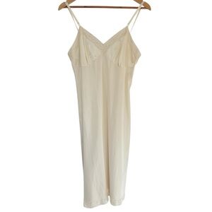 Vintage Vanity Fair camisole slip dress, size 36